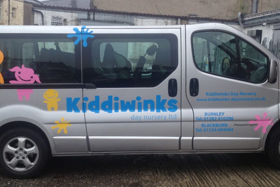 Kiddiwinks mini bus